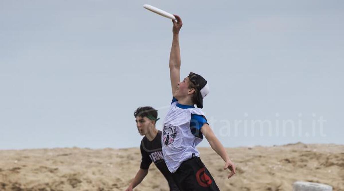 Per la prima volta sulla spiaggia di Rimini il torneo scolastico di Ultimate Frisbee - 