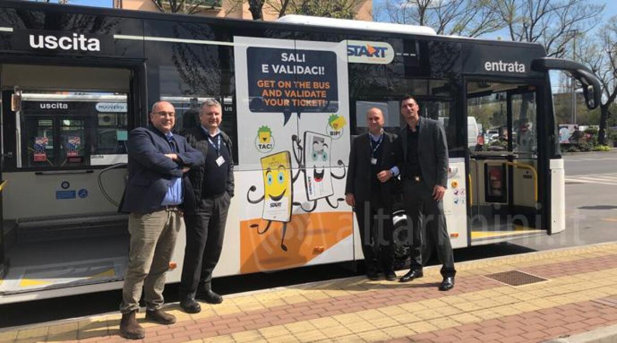 Lotta ai furbetti del bus: obbligatorio timbrare anche gli abbonamenti a ogni ingresso - 