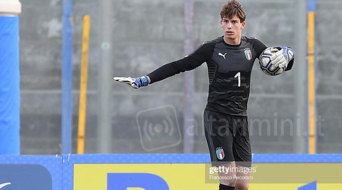 Calcio, il portiere riminese dell'Atalanta Marco Carnesecchi convocato dal Ct Mancini - 