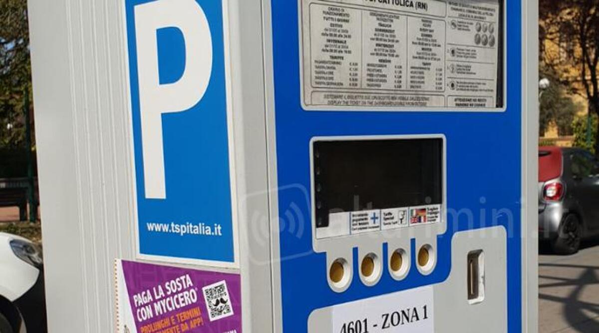 Dal 4 aprile a Cattolica la sosta si paga con il telefono -