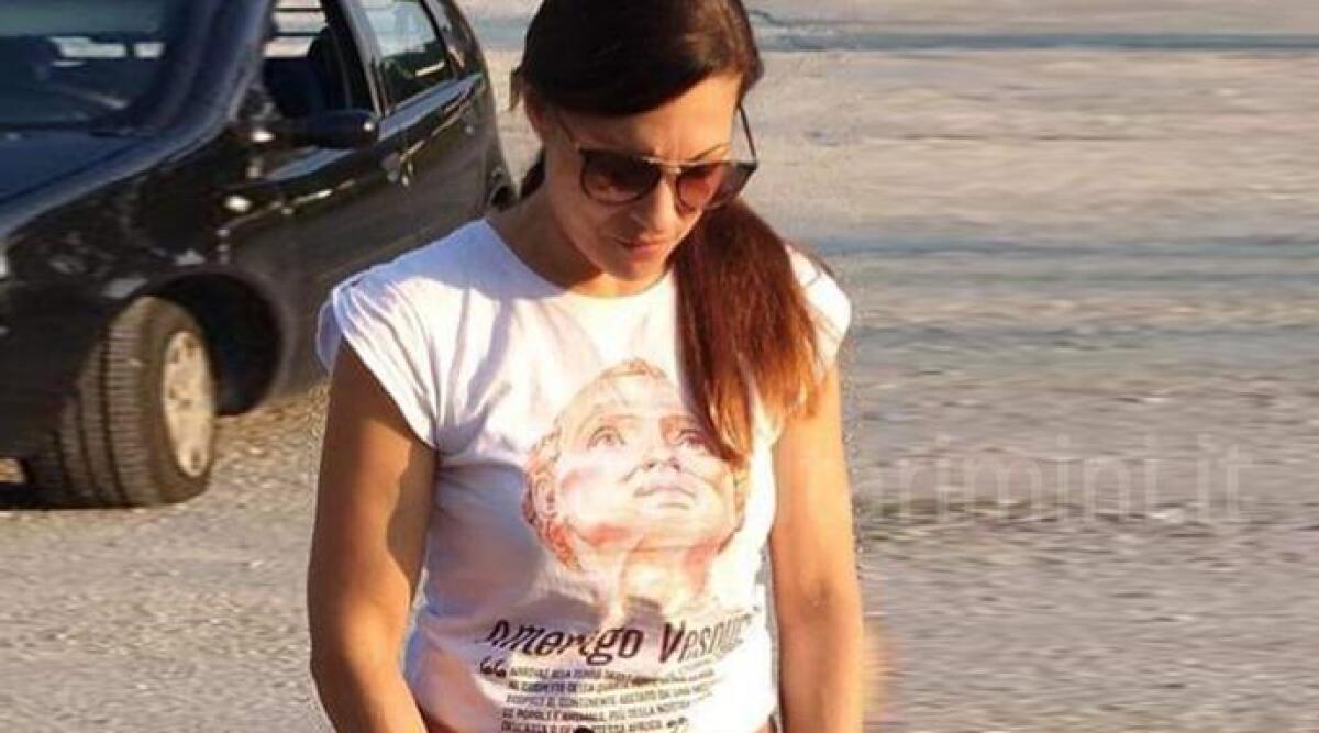 Magliette come quadri, in Valmarecchia arrivano le t-shirt-opera di &quot;Ottoinfinito&quot; - 