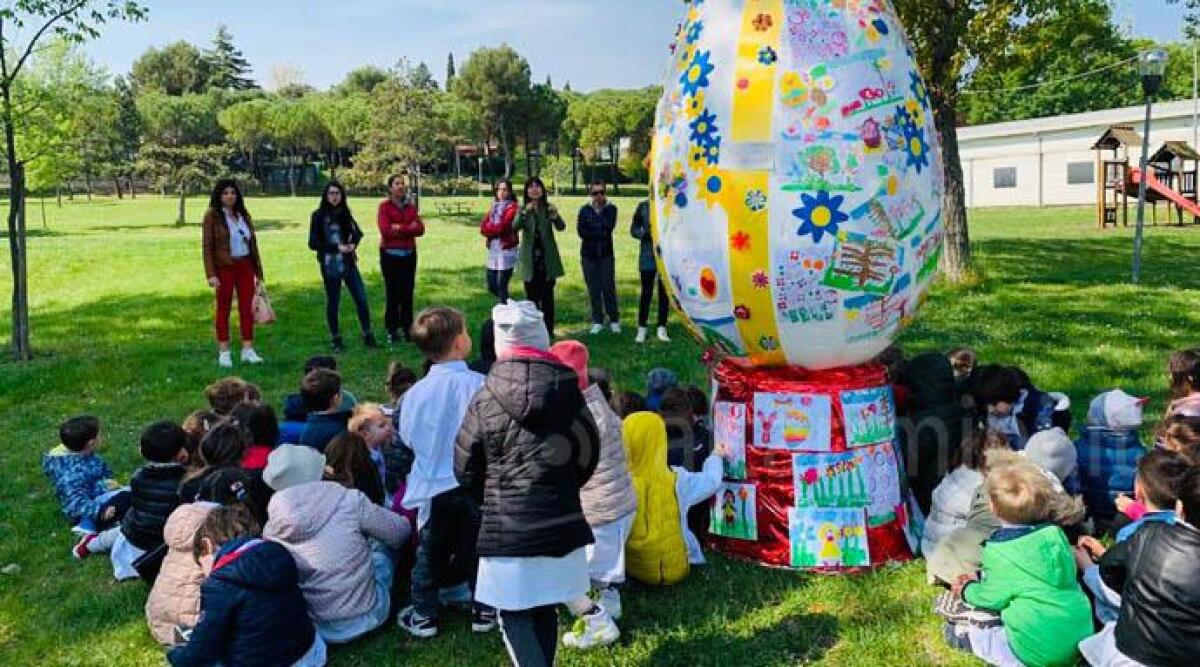 Una divertente caccia all'uovo gigante per i bambini delle scuole di Riccione - 