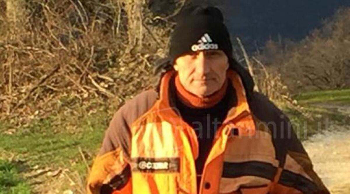 Giulio, l'ex buttafuori diventa pittore: "Non riuscivo a prendere sonno, cos&igrave; dipingevo" - 