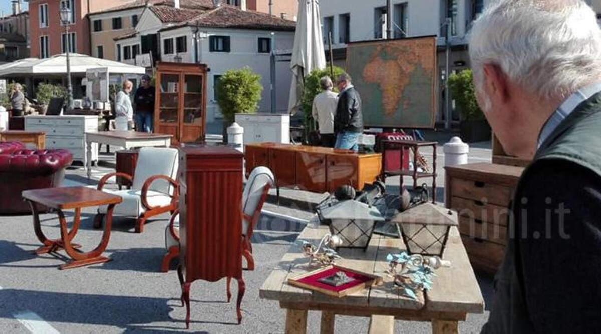 Dal vintage agli hobby, tornano i mercatini estivi di Riccione - 