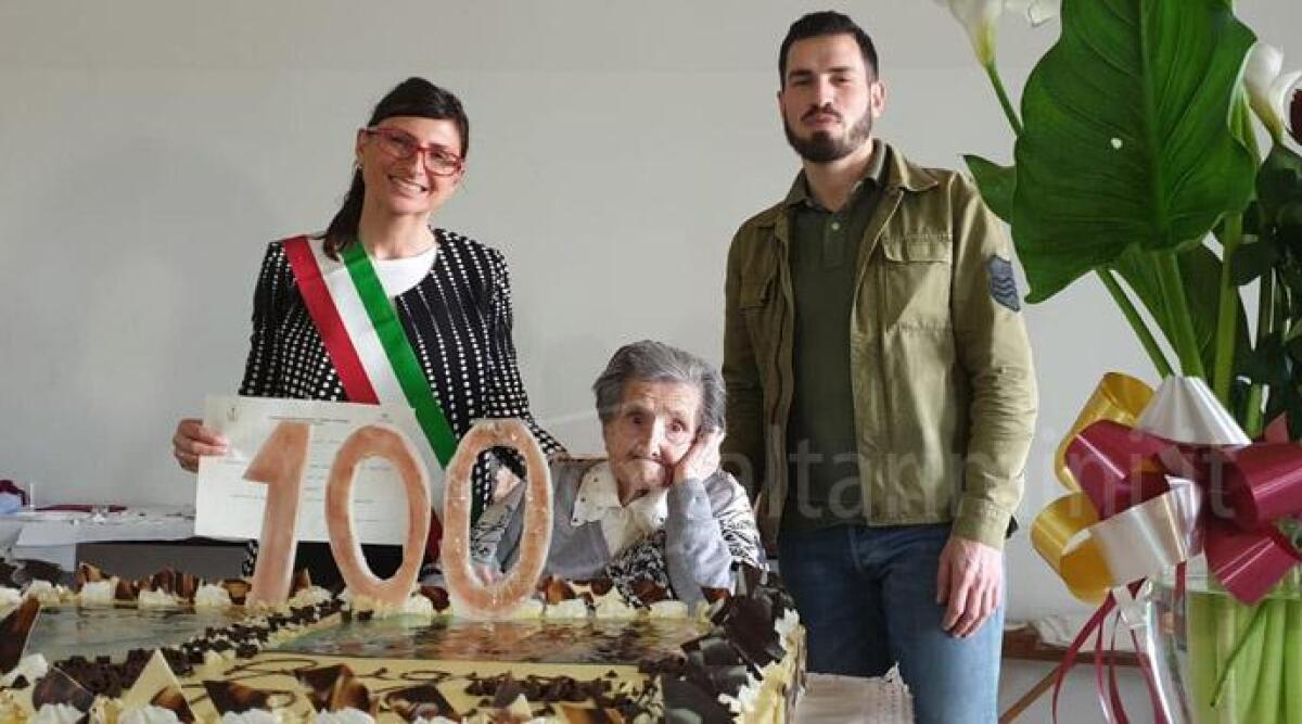 San Savino festeggia i 100 anni di Maria Andreini - 