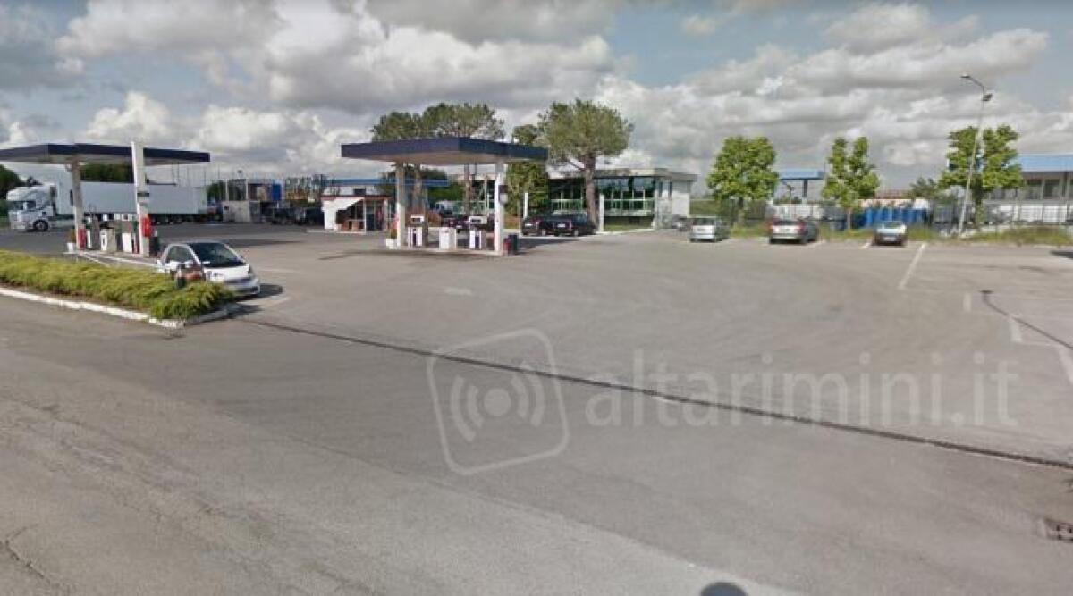 Santarcangelo, area Centro Petroli Baroni: arrivano parcheggi e un tratto di fognatura bianca - 
