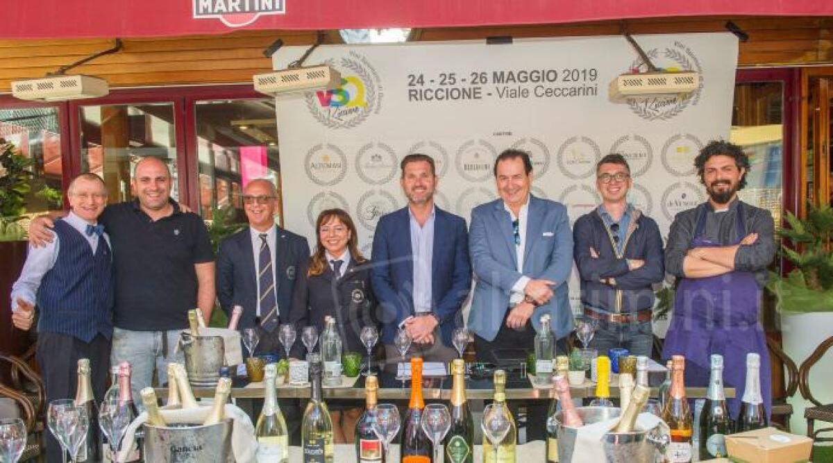 A Riccione un viaggio tra le più pregiate bollicine italiane: arriva VSQ 2019 -