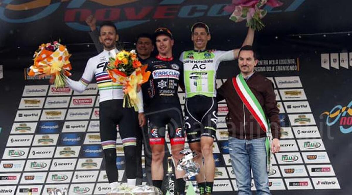 Nove Colli da record nonostante la pioggia: 12mila partecipanti, vince Federico Colone - 