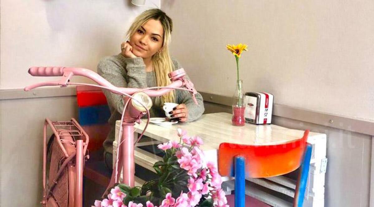 Titolare di bar di Riccione devolve soldi del caffè per pagare visite mediche alle donne bisognose -