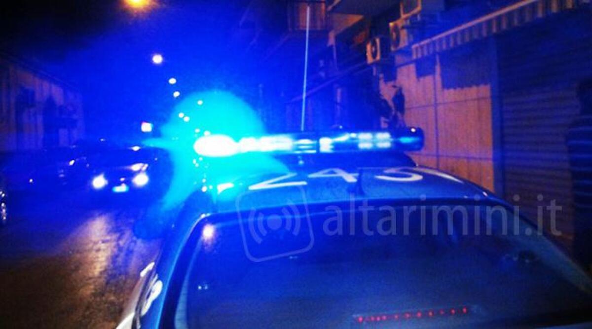 Rimini, a spasso per il lungomare alle 4 di notte ma &egrave; ricercato - Foto di repertorio