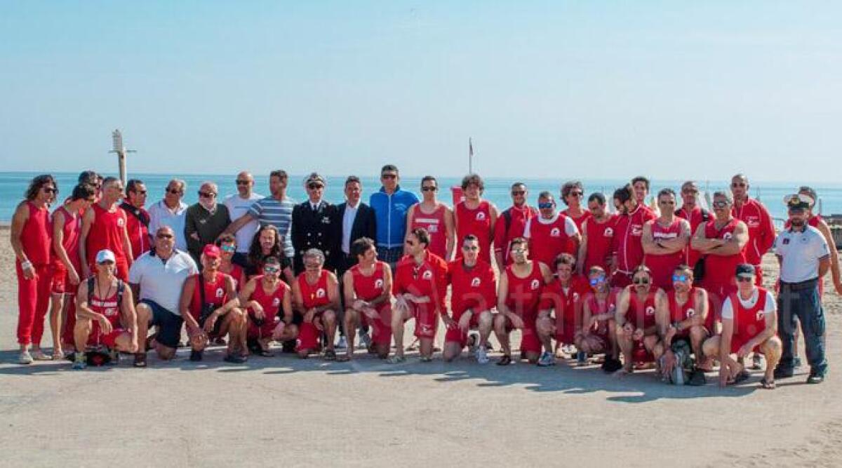Al via il servizio di salvataggio dei bagnini in spiaggia a Riccione - 