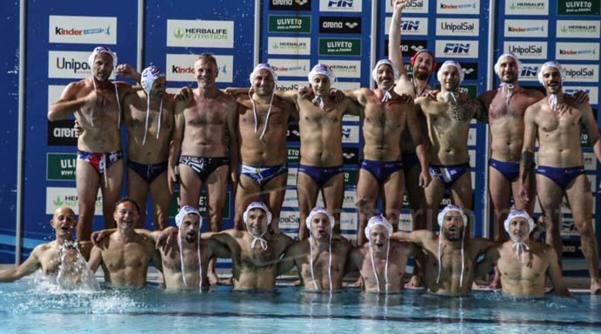 Riccione vince il campionato master di Pallanuoto - 