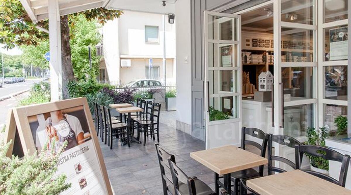 La gelateria Romana FuoriPorta in Via Marecchiese compie 20 anni - 