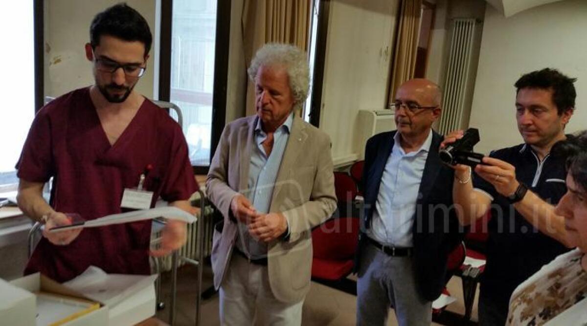 Innovativa apparecchiatura oculistica donata all'ospedale di Rimini dal Lions Club - 