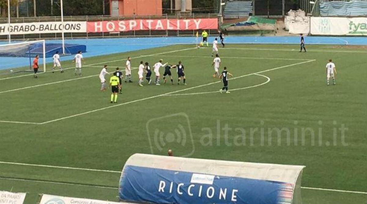 Calcio Eccellenza, dal Rimini alla Fya Riccione i giovani Stella e Sparaventi. In arrivo anche Albini - 