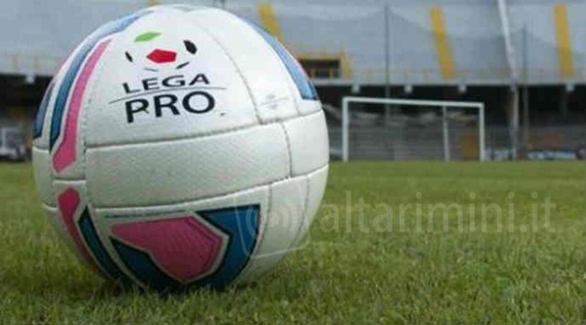 Rimini Calcio, il coordinatore del primo camp biancorosso Alessio Serafini passa a sorpresa al Cesena - 