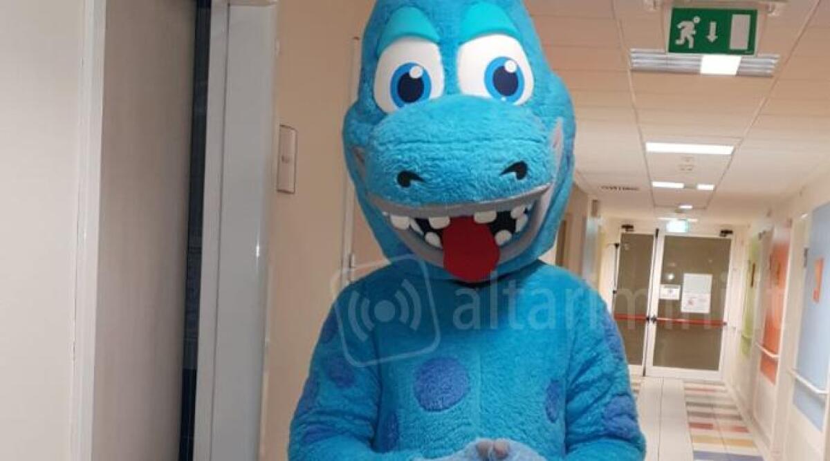 Il dinosauro Piadyno spiega ai bambini come fare la raccolta differenziata a suon di musica - 