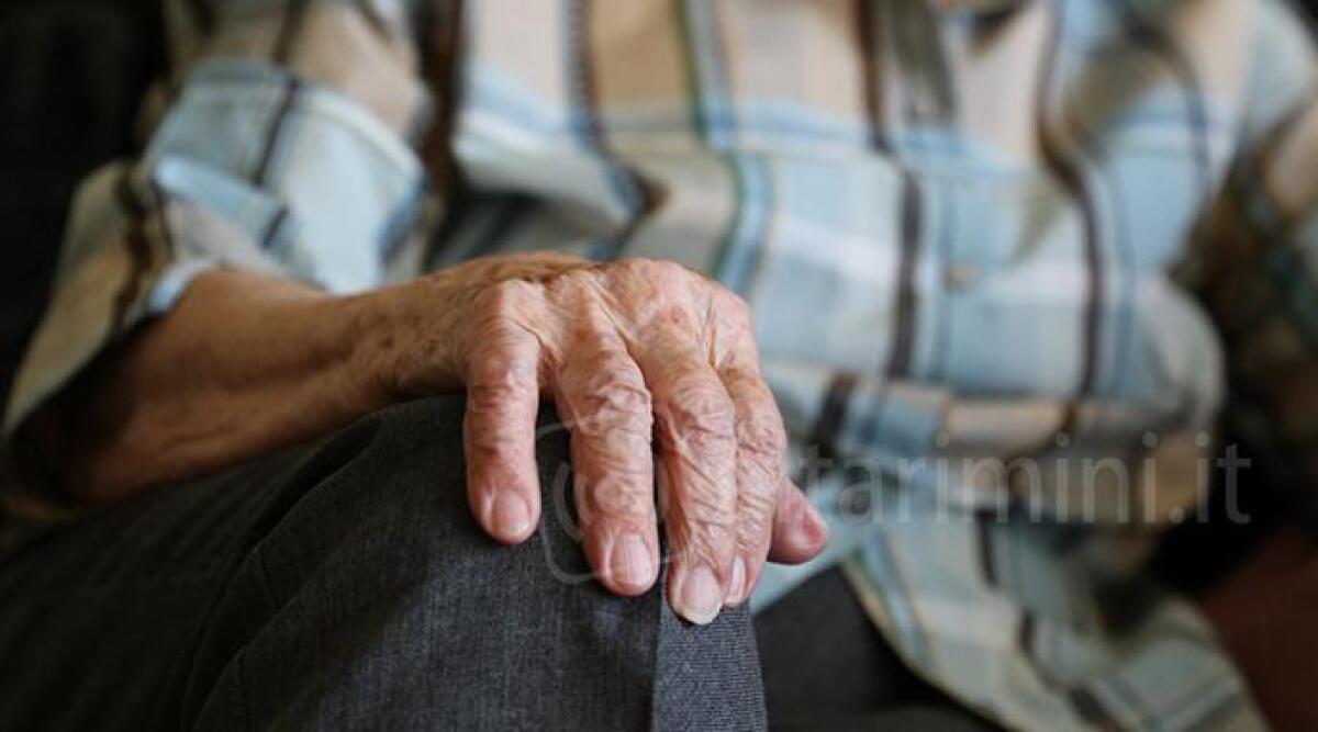 E&rsquo; una donna di 107 anni la pi&ugrave; anziana di Rimini, in 44 hanno gi&agrave; tagliato il traguardo dei 100 - Anziano ARCHIVIO