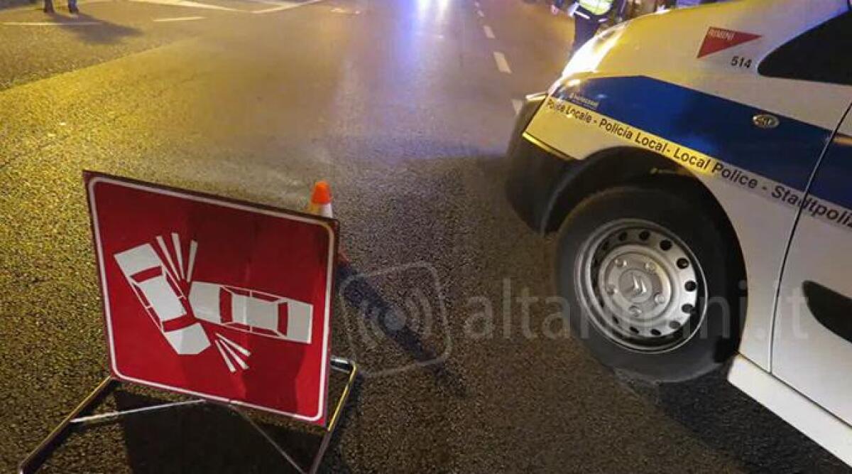 Terribile incidente frontale tra auto a San Mauro Pascoli, muore un 57enne -