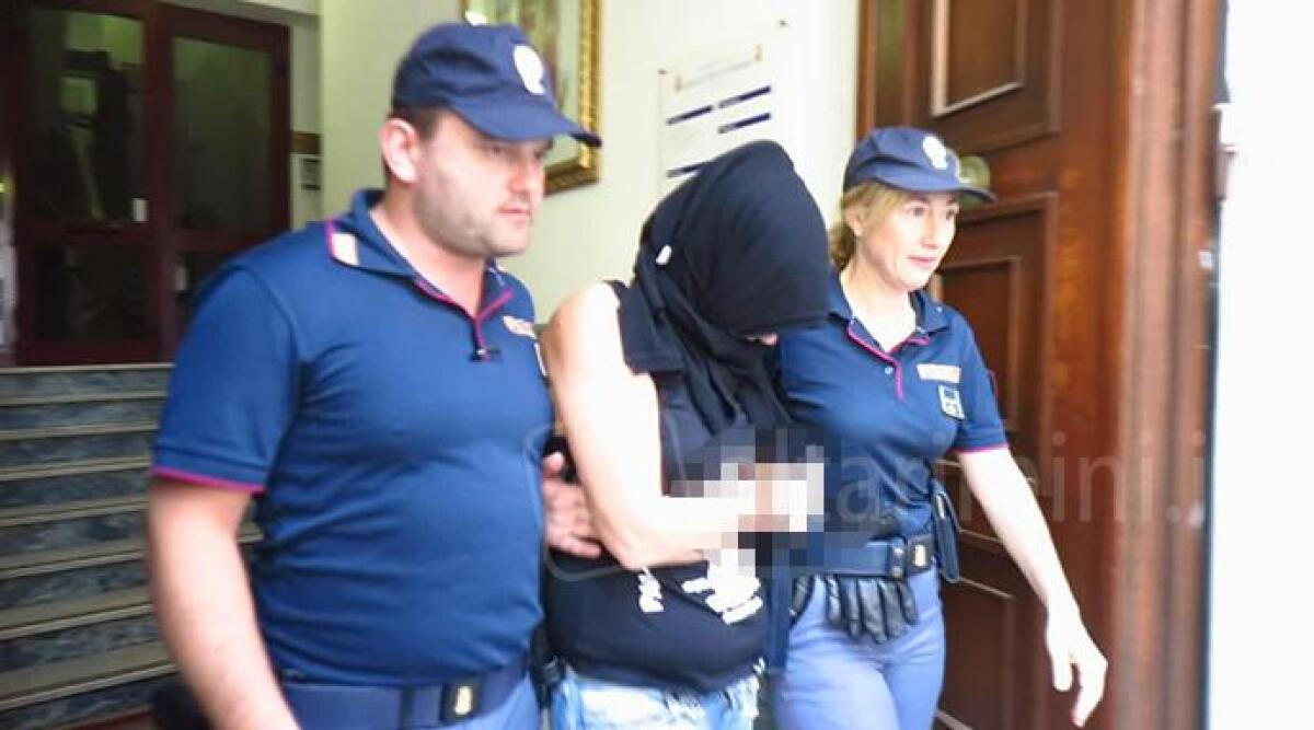 VIDEO, arrestata una coppia per rapina in villa: avevano organizzato il colpo seguendo la proprietaria - 