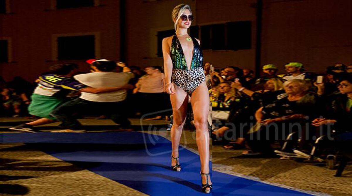 Ora anche Tavullia ha la sua Miss, pubblico in delirio protagoniste le ragazze nella loro bellezza - 