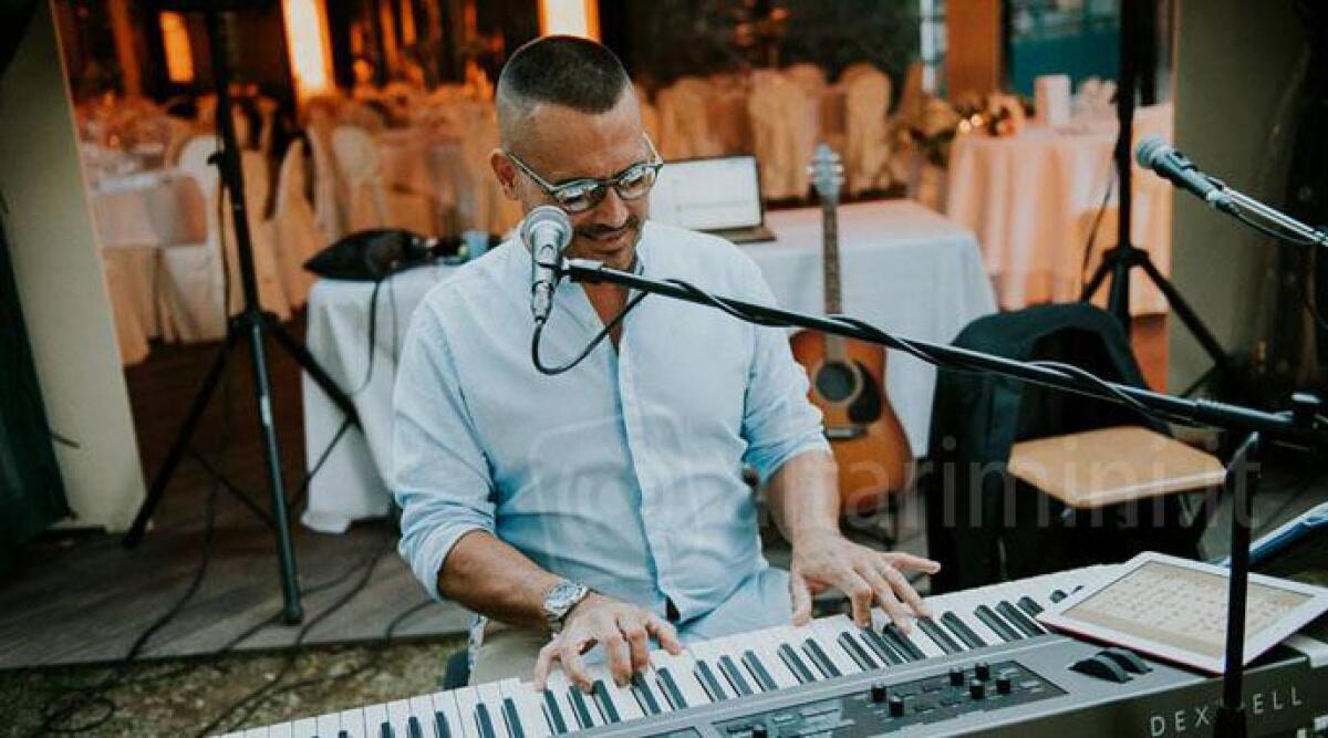 Nuovo singolo per il cantante e pianista riminese Lorenzo Pagani: incant&ograve; a The Voice of Italy - 