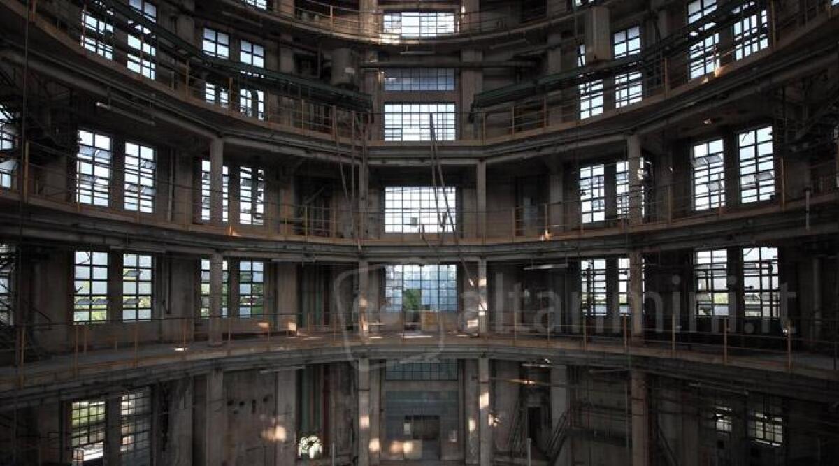 Cittadini di Rimini "a caccia" di edifici in degrado o abbandonati per un contest fotografico - 