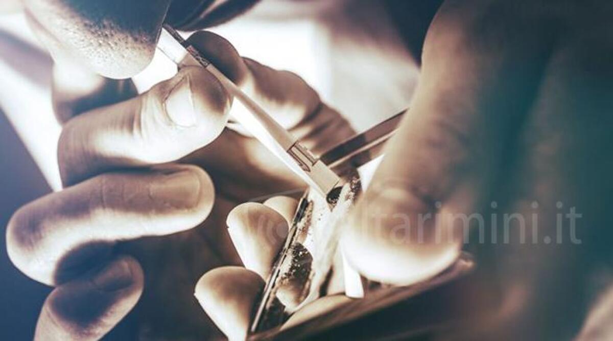 "Festini" privati a base di cocaina. Nei guai due insospettabili imprenditori riminesi - 