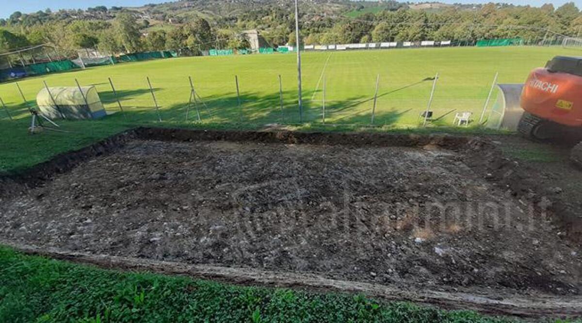 Nuova tribuna coperta per il campo da calcio di Ponte Verucchio -