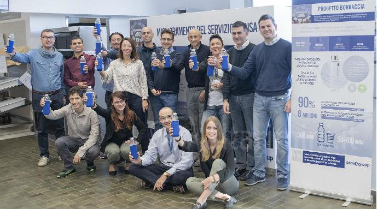 Scm contro sprechi e rifiuti: distribuite oltre tremila borracce di vetro ai dipendenti - 