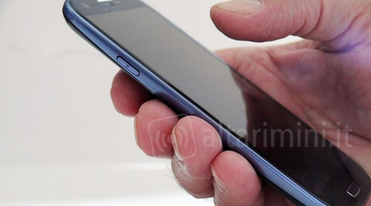 Rimini, in zona Celle i rifiuti si possono conferire grazie al telefono - Archivio