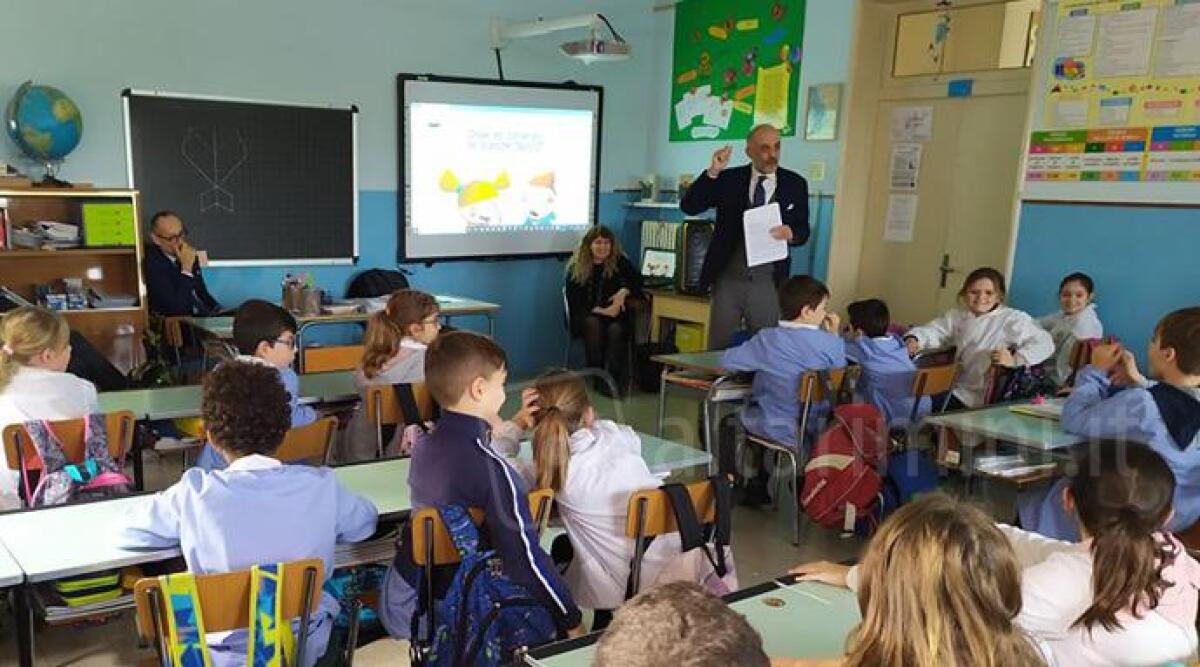 Perch&eacute; vanno pagate le tasse: bambini a lezione di educazione civica dai commercialisti - 