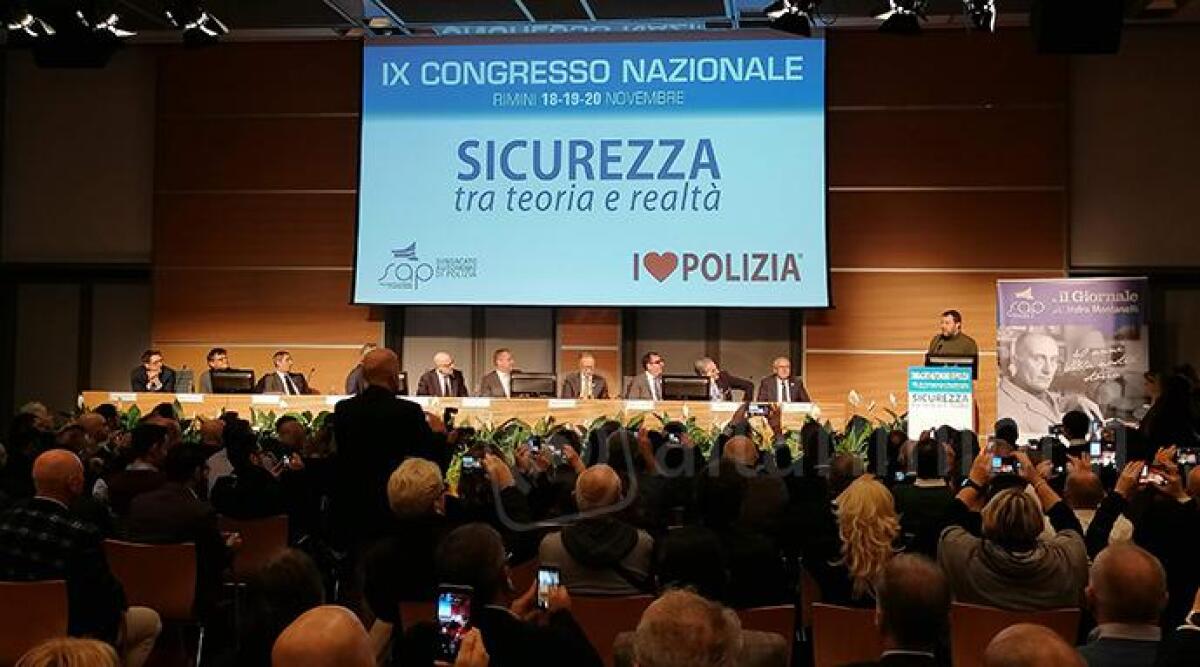 Congresso Sap, Gasparri cita e rilancia Salvini sul caso Cucchi: "Caro Matteo, la droga fa male" - 
