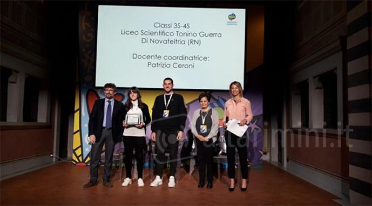 Il Quotidiano in Classe: premiate le classi 3 e 4 del Liceo Scientifico &quot;Tonino Guerra&quot; di Novafeltria - 