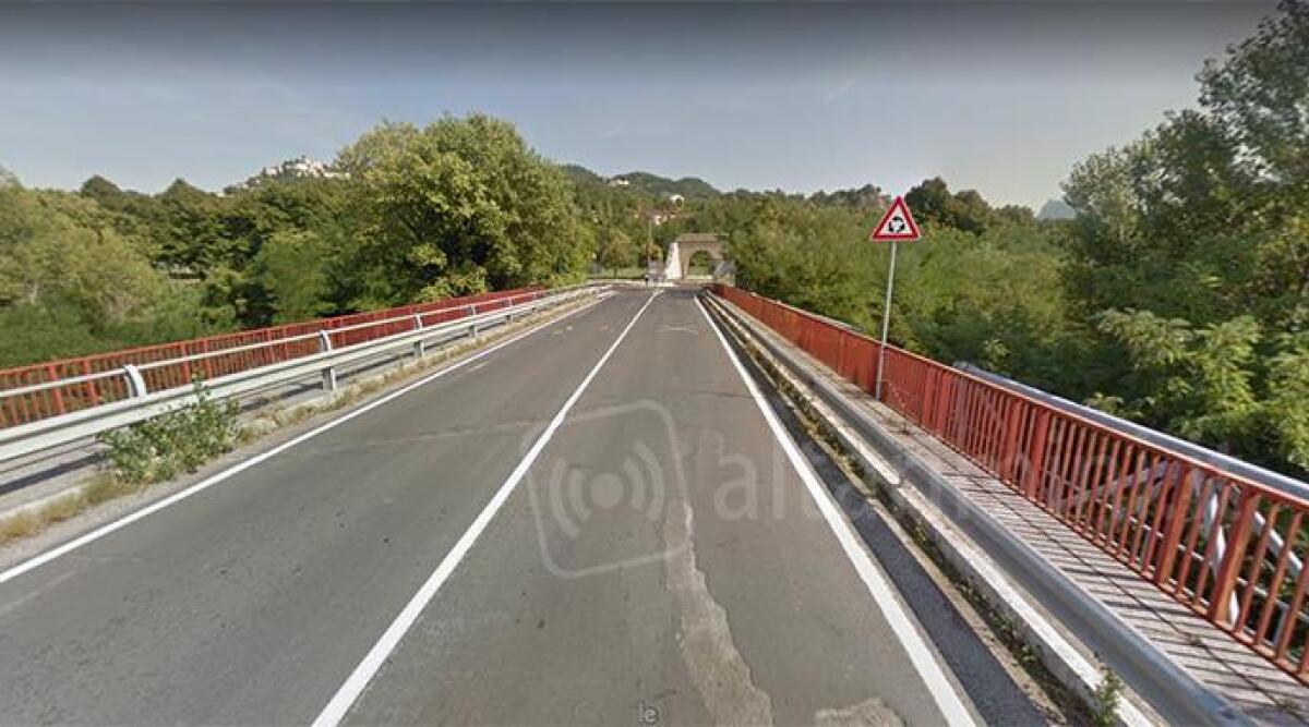 Chiuso completamente al traffico il ponte Verucchio, causa allerta meteo arancione -