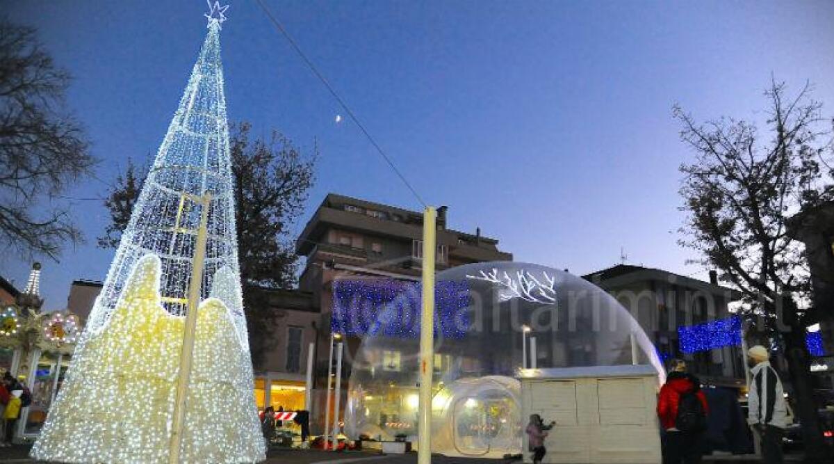 Luminarie, presepe di sabbia e di ghiaccio e tanti eventi, si accende il Natale a Bellaria - 