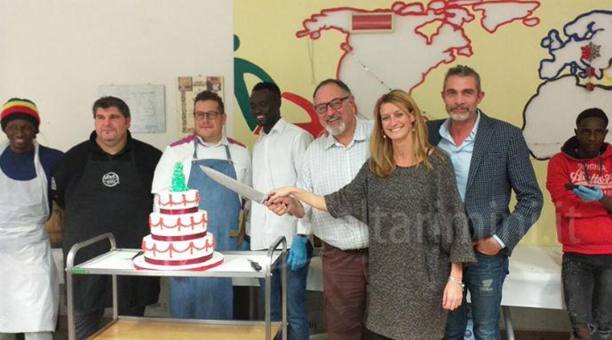 Rimini, successo per la cena a favore del Fondo per il lavoro: raccolti 1400 euro - 