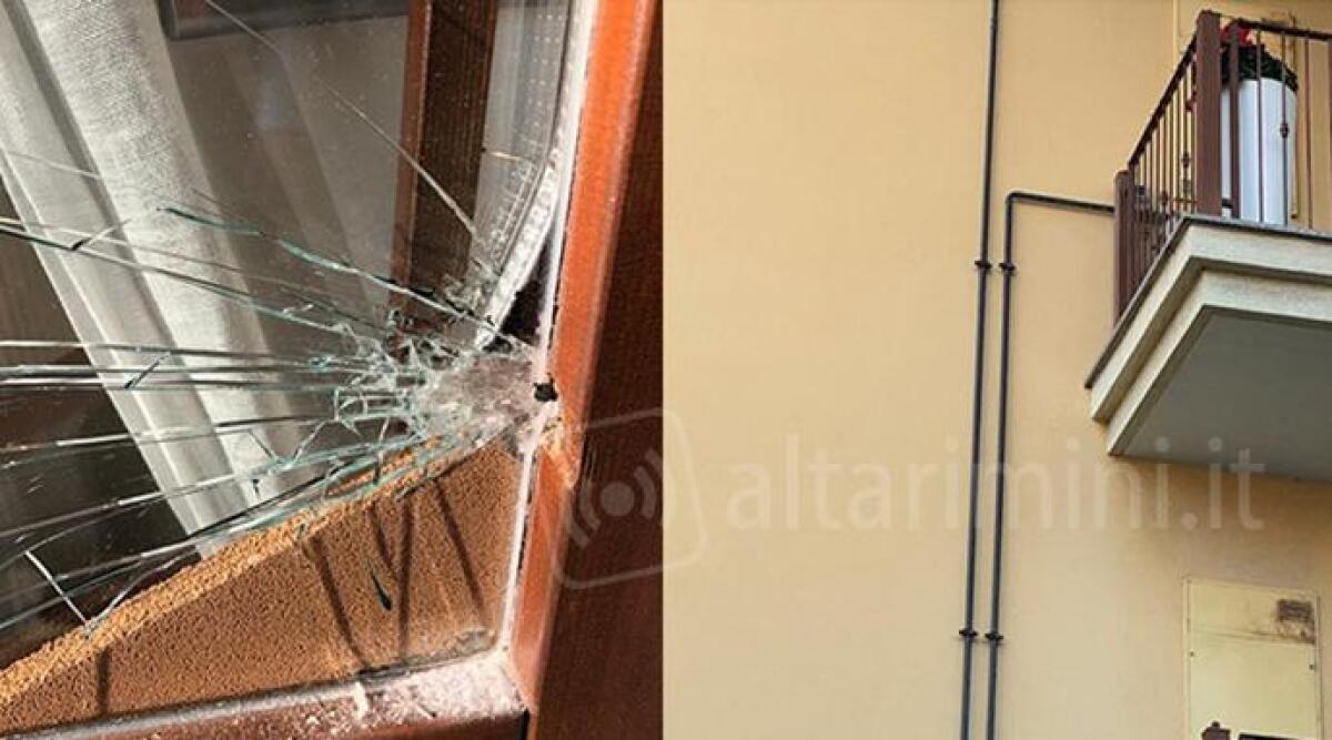 Ladri acrobati in zona Tripoli: si arrampicano e fanno razzia al terzo piano di un palazzo - 