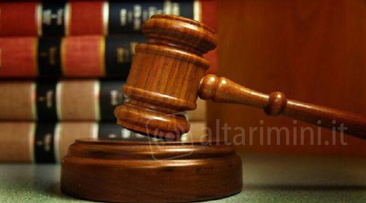 Operava anche a Rimini l'avvocato arrestato per permessi di soggiorno falsi - 