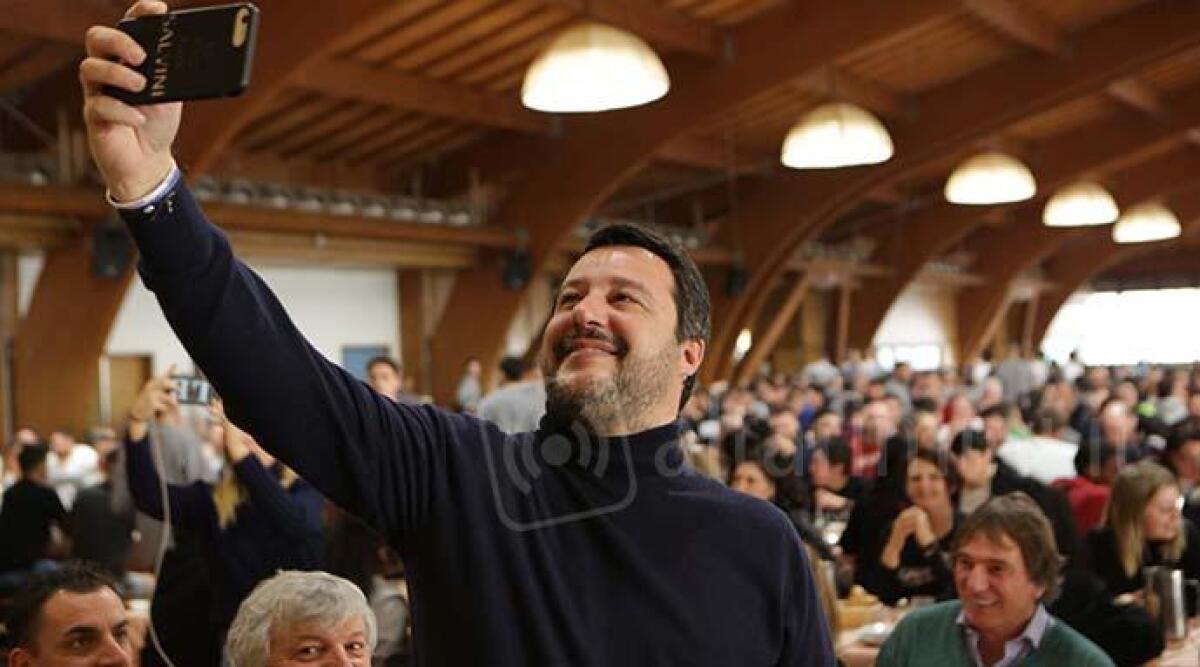 Visita del leader leghista Salvini a San Patrignano: &quot;Voi ragazzi siete un modello di coraggio&quot; - 