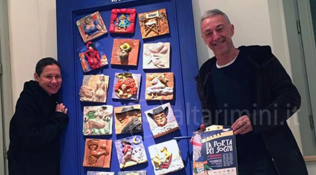 Alla mostra di Riccione &quot;La porta dei sogni&quot; dedicata a Fellini in visita anche Linus e consorte - 