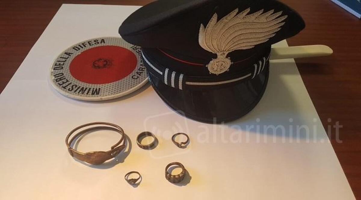 Terzo archeologo abusivo scoperto dai Carabinieri di Saludecio: recuperati anelli antichi -