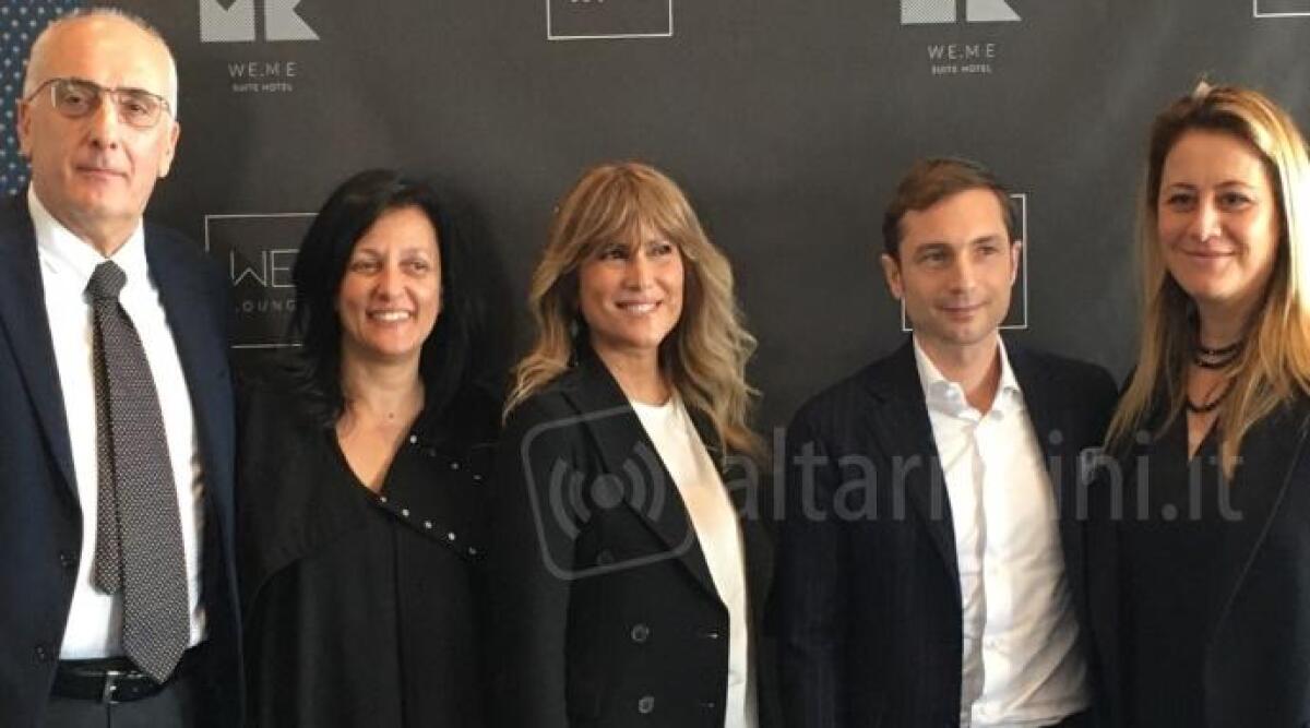 Riccione, con ‘We-Me Suite Hotel’ il lusso sbarca in viale Ceccarini: la vacanza diventa un’esperienza -
