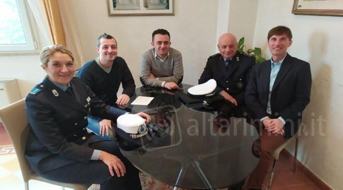 Il sindaco di Misano Fabrizio Piccioni incontra i vertici della Polizia municipale - 