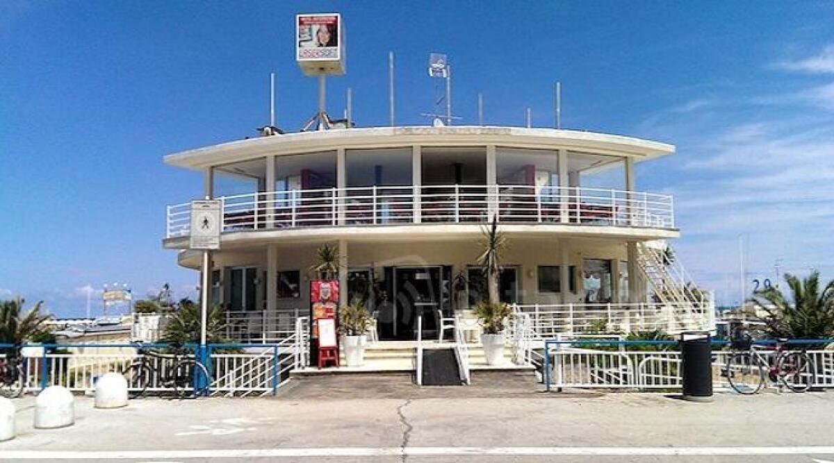 Rimini, chiude senza preavviso l'America Graffiti di Piazzale Kennedy - 