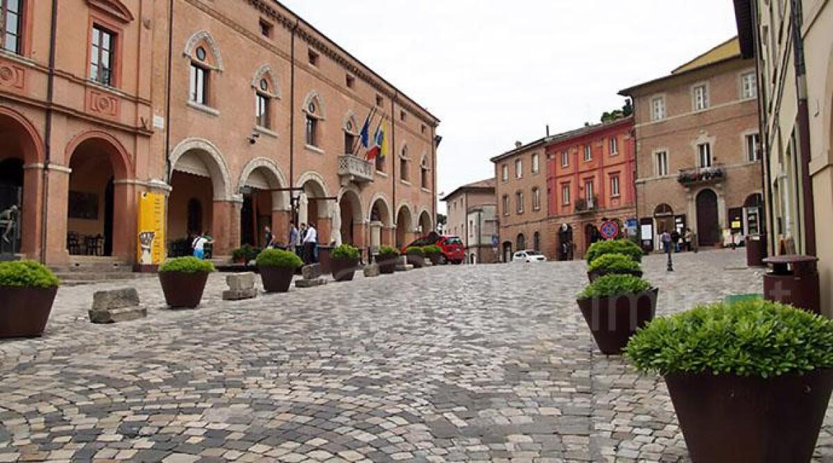 Coronavirus: le disposizioni per l&rsquo;accesso agli uffici comunali di Verucchio - 