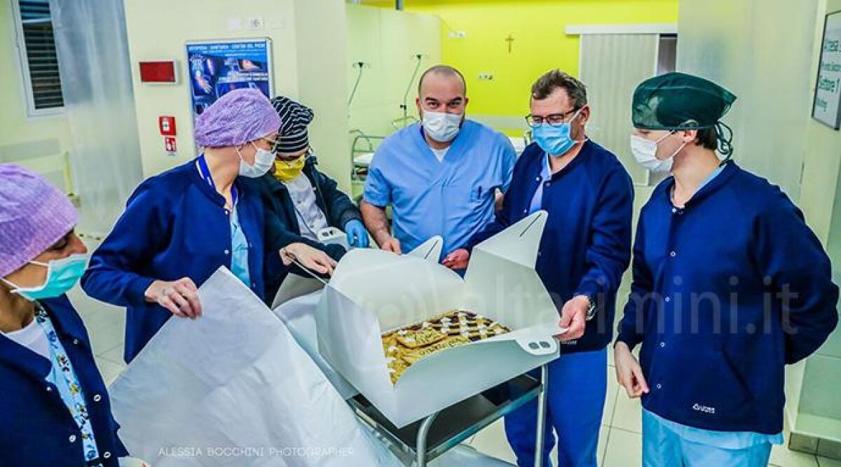Storie belle: coronavirus, pasticceria regala torte all'ospedale di Rimini - 
