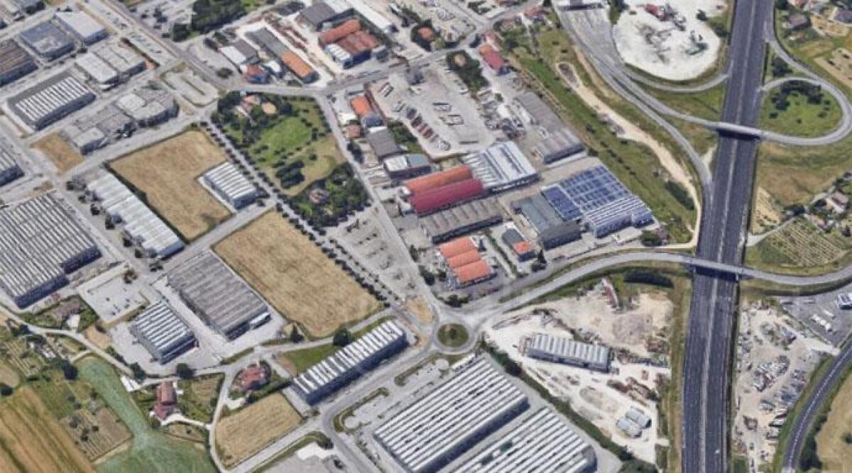 Cattolica. riasfaltature al via nella zona artigianale - 