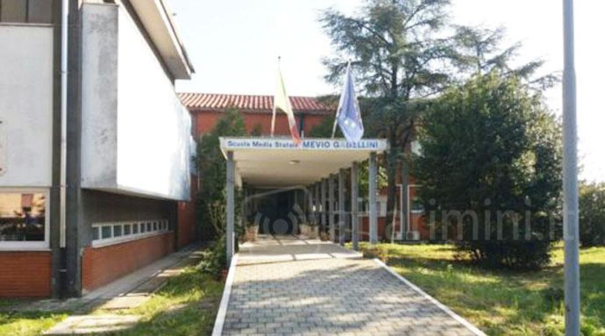 Coriano: lavori per installare ascensore alla scuola secondaria Gabellini - 