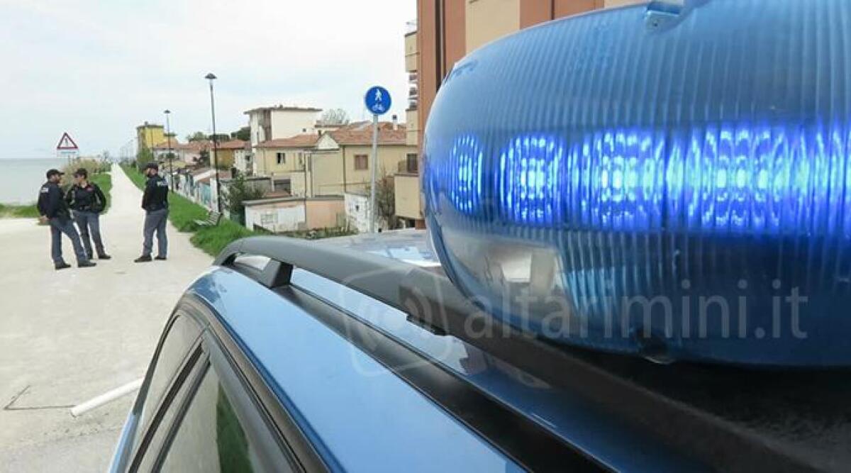 Rimini: tentata violenza sessuale, ragazza aggredita lungo l'argine del Marecchia - Foto di repertorio
